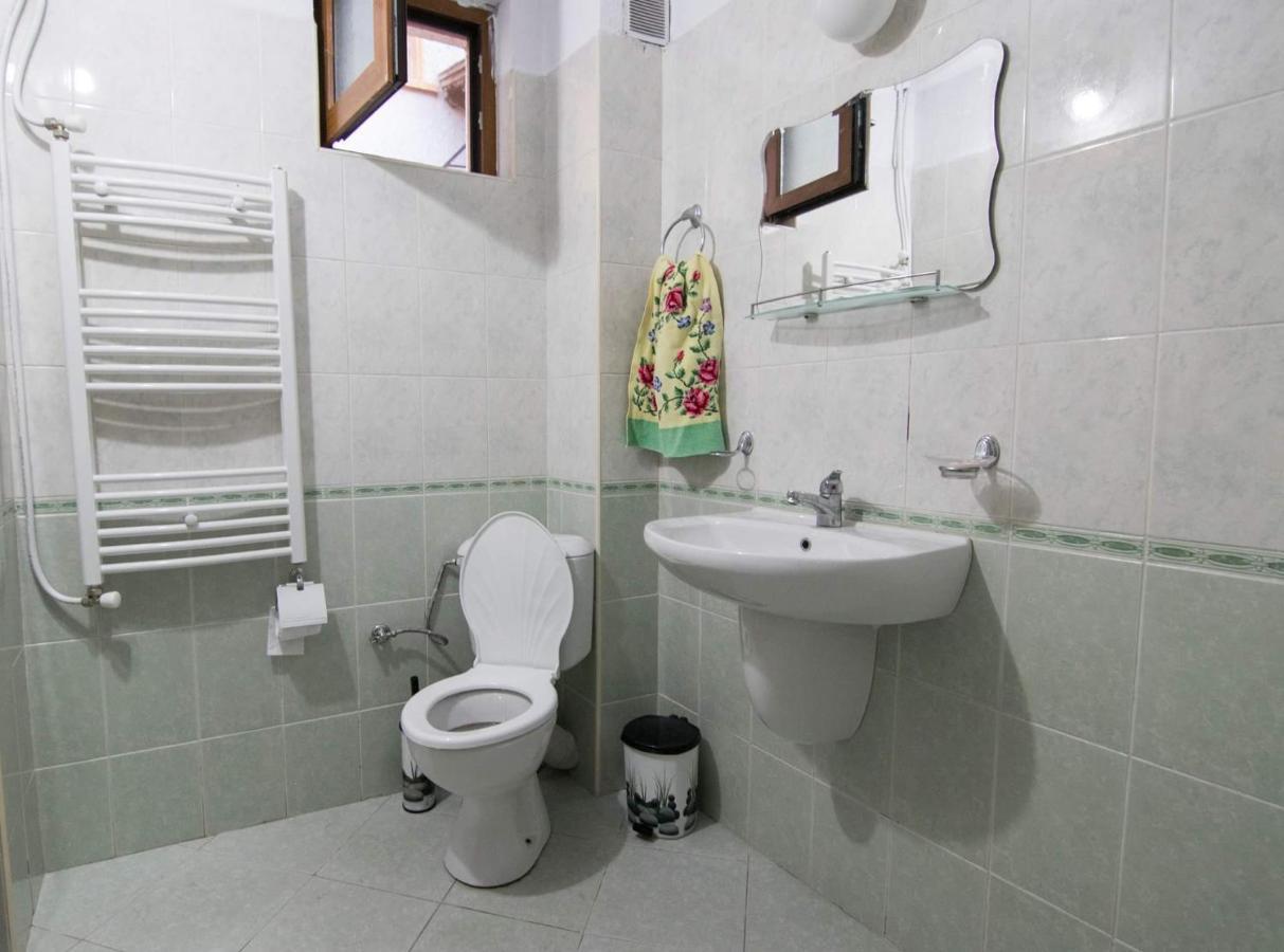 Фън Шуй Къща За Гости 88 Dobrinischte Exterior foto