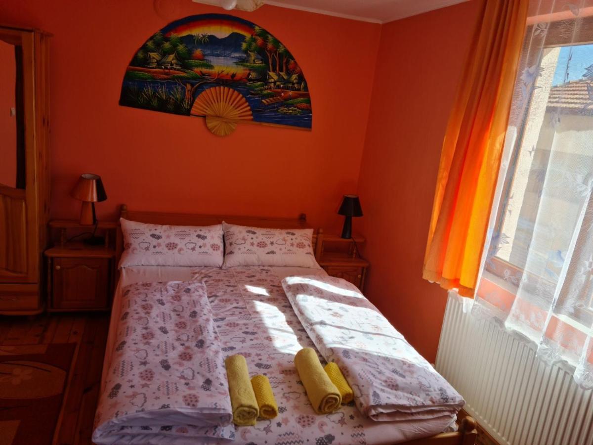 Фън Шуй Къща За Гости 88 Dobrinischte Exterior foto